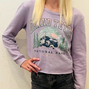 Tilly's FULL TILT Purple Grand Teton Cropped Girls Sweatshirt